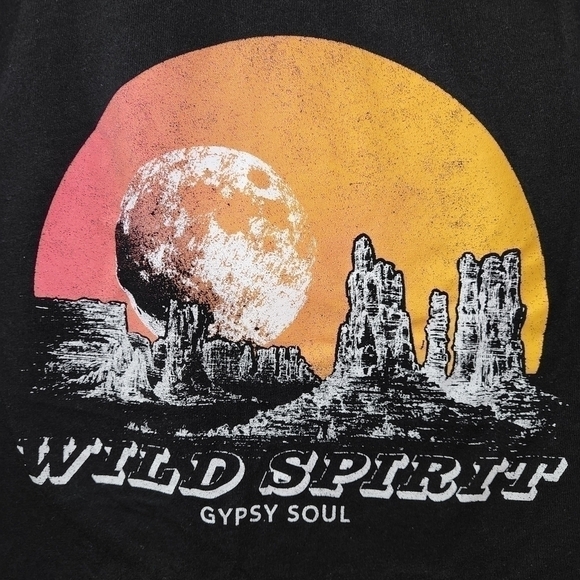 Express t-shirt Black Lace Sleeves Size Medium - Picture 4 of 6